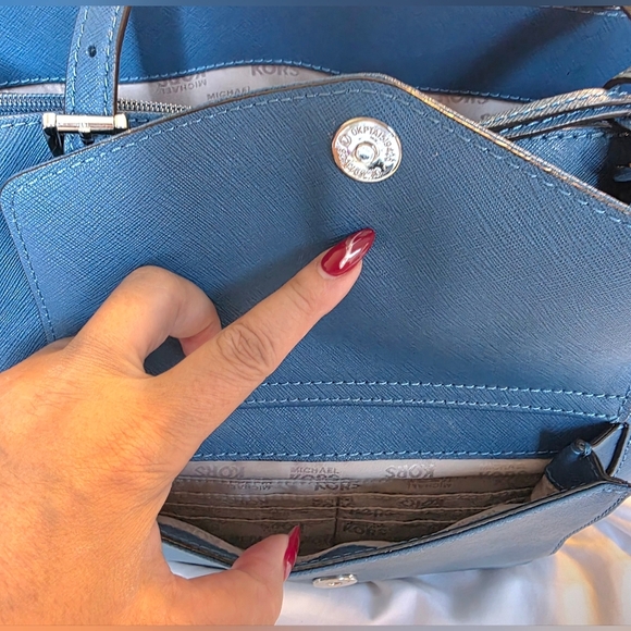 Michael Kors Elegant Blue Tote - Picture 2 of 10